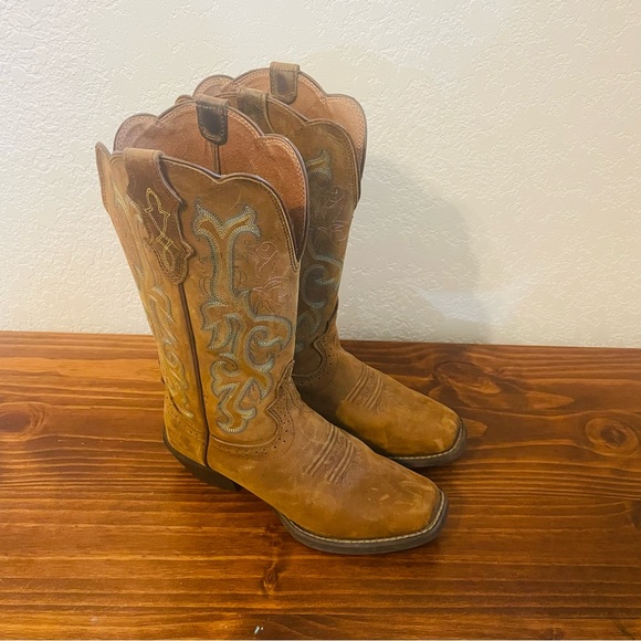 JUSTIN WOMEN'S 12" SQUARE TOE STAMPEDE WESTERN BOOTS - Picture 2 of 10